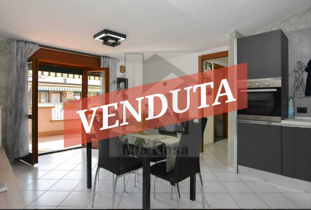 appartamento in vendita a Turate in zona Santa Maria