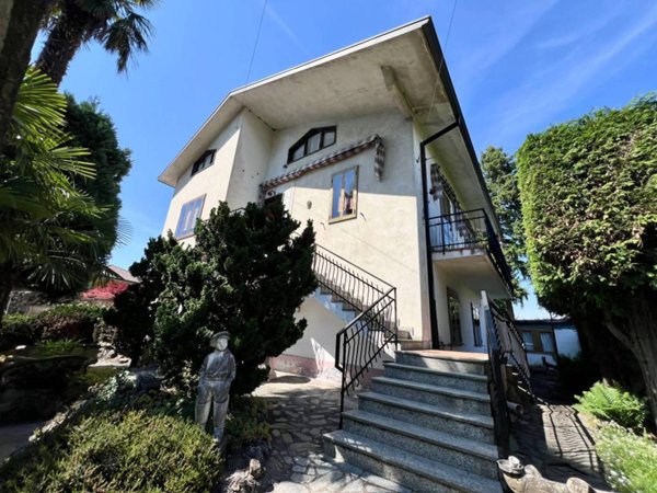 casa indipendente in vendita a Turate