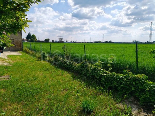 appartamento in vendita a Turate in zona Piatti