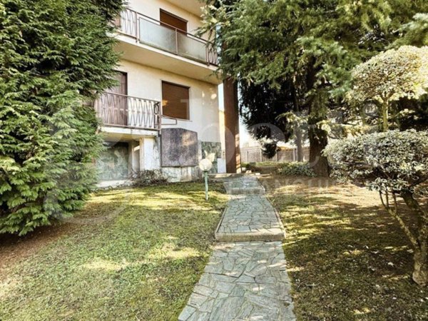 casa indipendente in vendita a Turate
