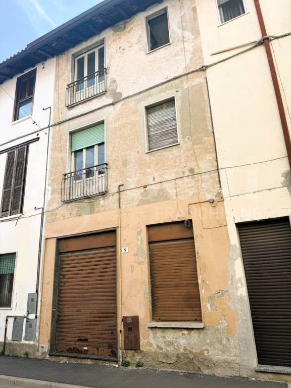 casa indipendente in vendita a Turate