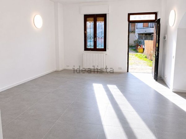appartamento in vendita a Turate in zona Piatti