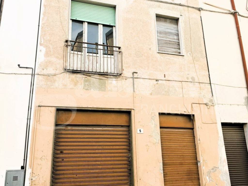 casa indipendente in vendita a Turate in zona Santa Maria