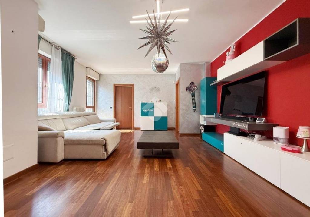 appartamento in vendita a Turate in zona Santa Maria