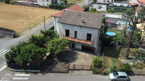 casa indipendente in vendita a Turate in zona Fagnana