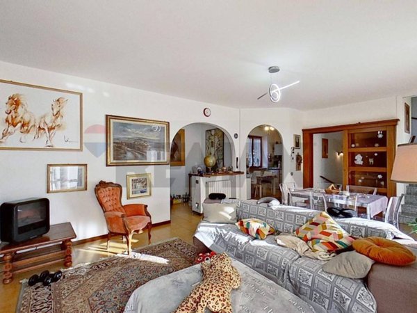 casa indipendente in vendita a Turate in zona Santa Maria