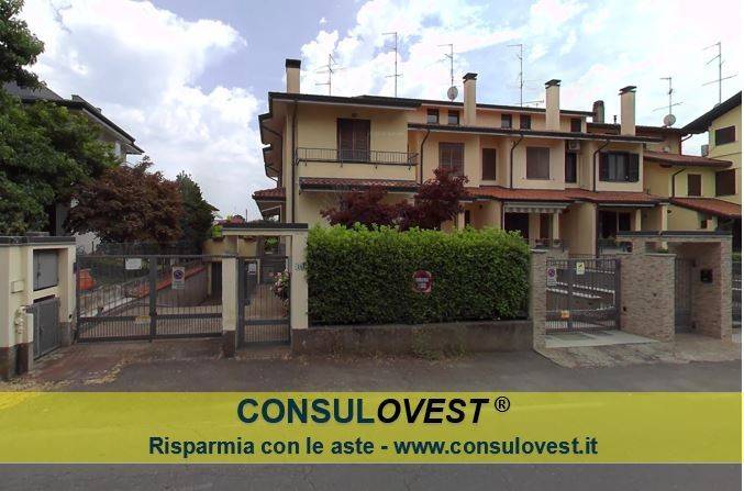 casa indipendente in vendita a Turate in zona Fagnana
