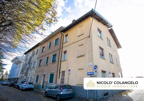 appartamento in vendita a Turate in zona Santa Maria