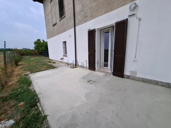 appartamento in vendita a Turate in zona Santa Maria