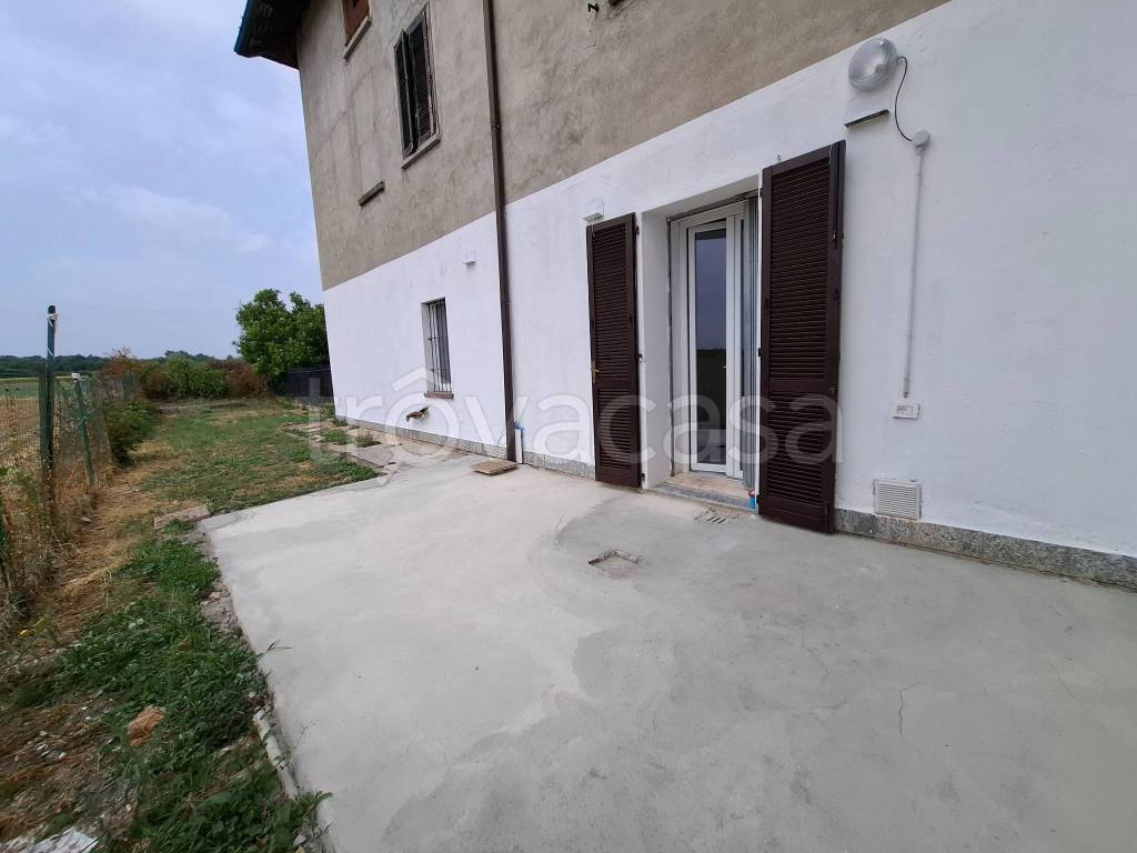 appartamento in vendita a Turate in zona Piatti