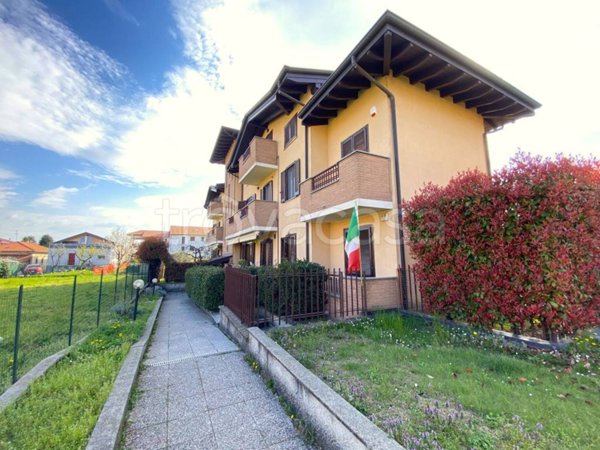 appartamento in vendita a Turate in zona Santa Maria