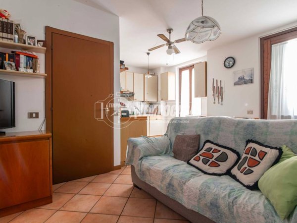 appartamento in vendita a Turate in zona Santa Maria