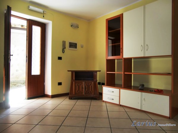 appartamento in vendita a Valbrona in zona Candalino