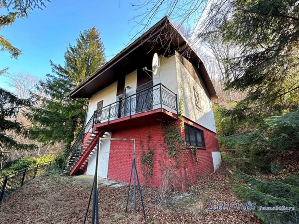 casa indipendente in vendita a Valbrona