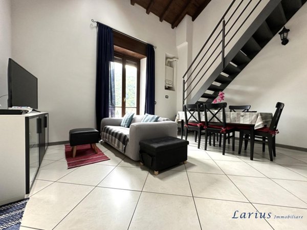 appartamento in vendita a Valbrona in zona Visino
