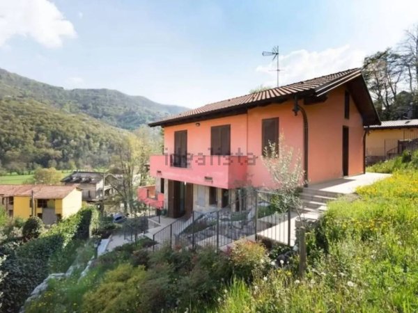 appartamento in vendita a Valbrona