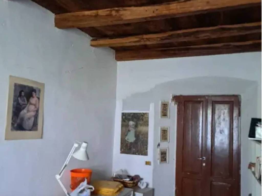 casa indipendente in vendita a Valbrona