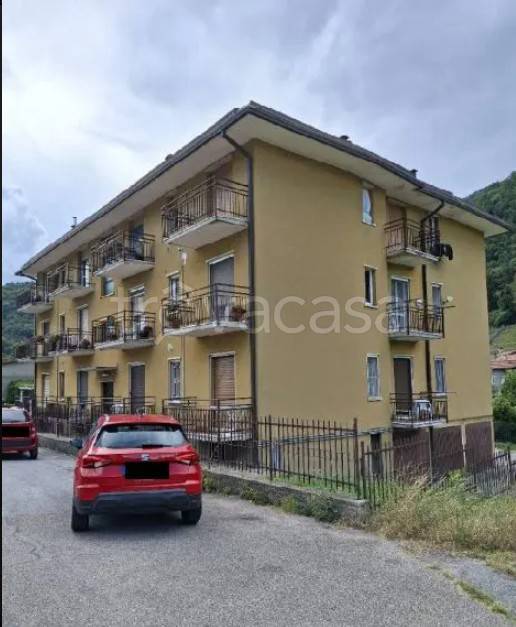 appartamento in vendita a Valbrona in zona Visino