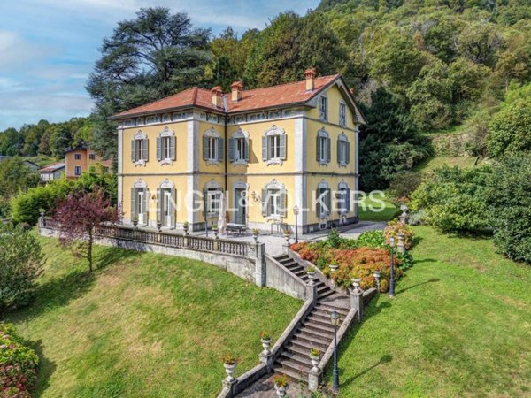 casa indipendente in vendita a Valbrona