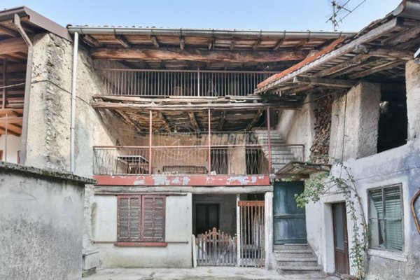 casale in vendita a Valbrona in zona Osigo