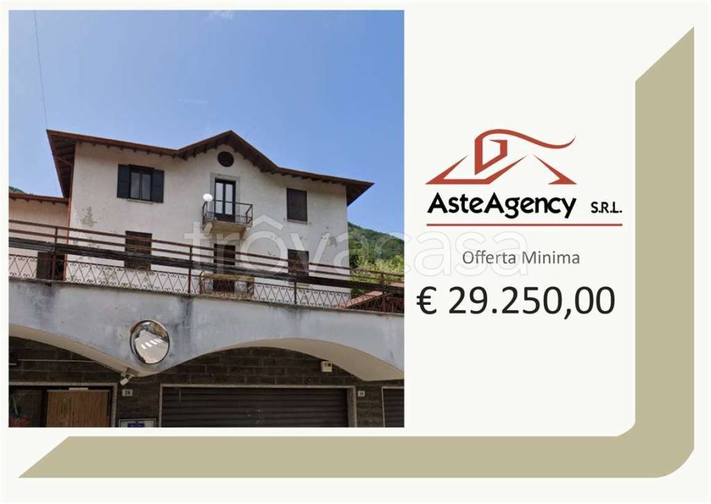 appartamento in vendita a Valbrona in zona Osigo