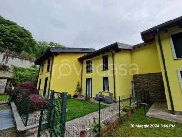 casa indipendente in vendita a Valbrona