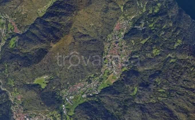 terreno edificabile in vendita a Valbrona in zona Visino