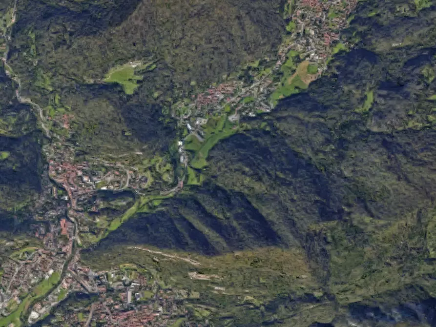 terreno edificabile in vendita a Valbrona in zona Visino