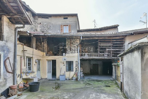 appartamento in vendita a Valbrona