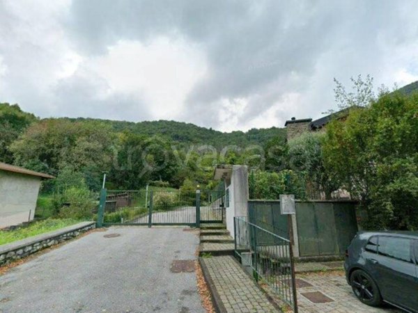 appartamento in vendita a Valbrona in zona Visino