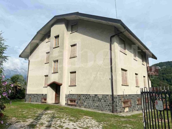 appartamento in vendita a Valbrona