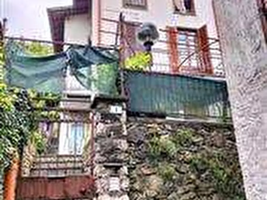 appartamento in vendita a Valbrona in zona Visino