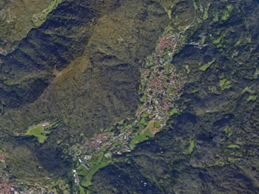 terreno edificabile in vendita a Valbrona in zona Visino