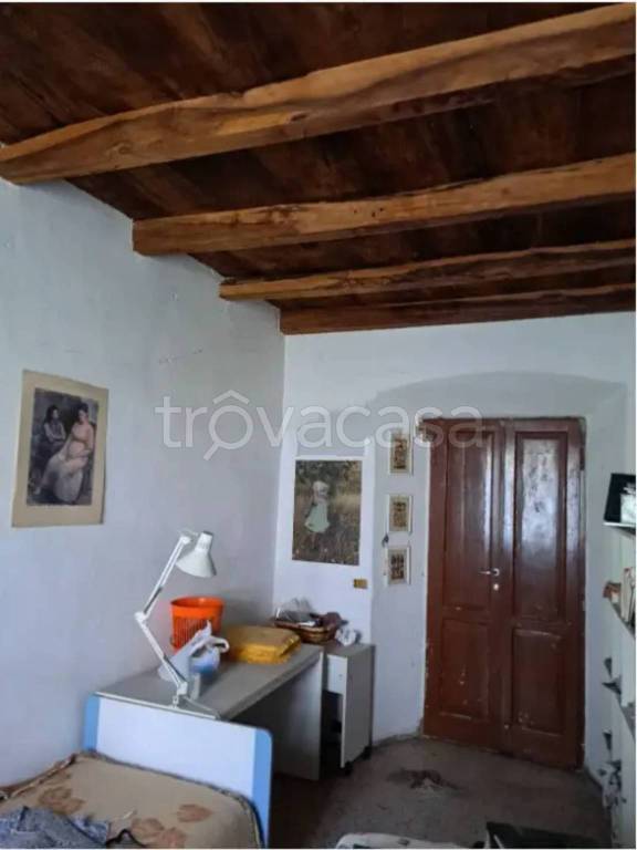 casa indipendente in vendita a Valbrona in zona Osigo
