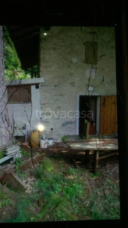 baita in vendita a Valbrona in zona Osigo