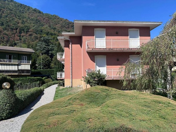 appartamento in vendita a Valbrona in zona Visino