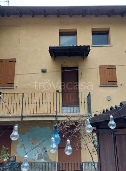 appartamento in vendita a Valbrona in zona Visino