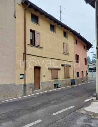appartamento in vendita a Valbrona in zona Visino