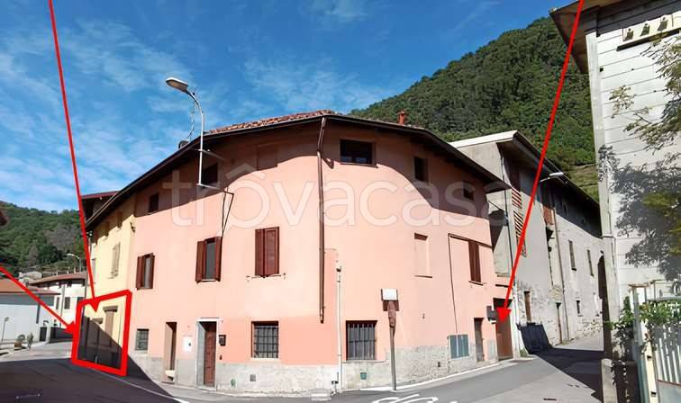 appartamento in vendita a Valbrona in zona Visino