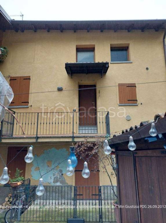 appartamento in vendita a Valbrona in zona Visino