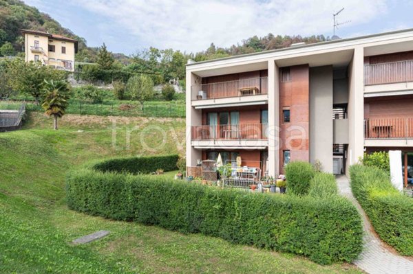 appartamento in vendita a Valbrona in zona Maisano
