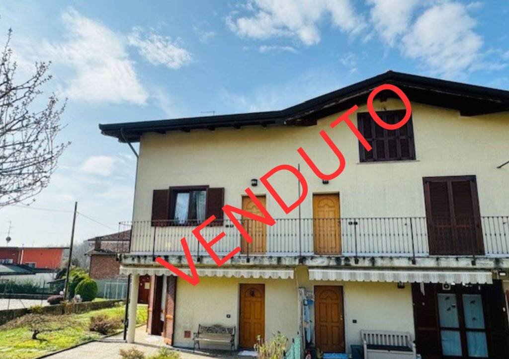 appartamento in vendita a Valmorea