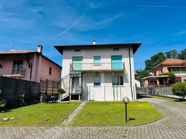 appartamento in vendita a Valmorea