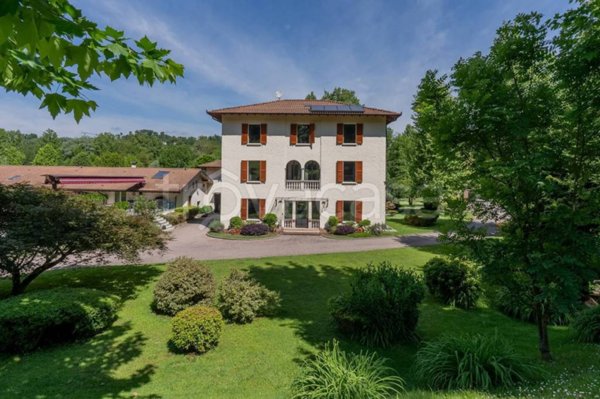 casa indipendente in vendita a Valmorea