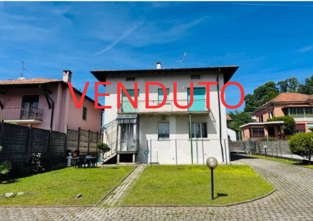 appartamento in vendita a Valmorea