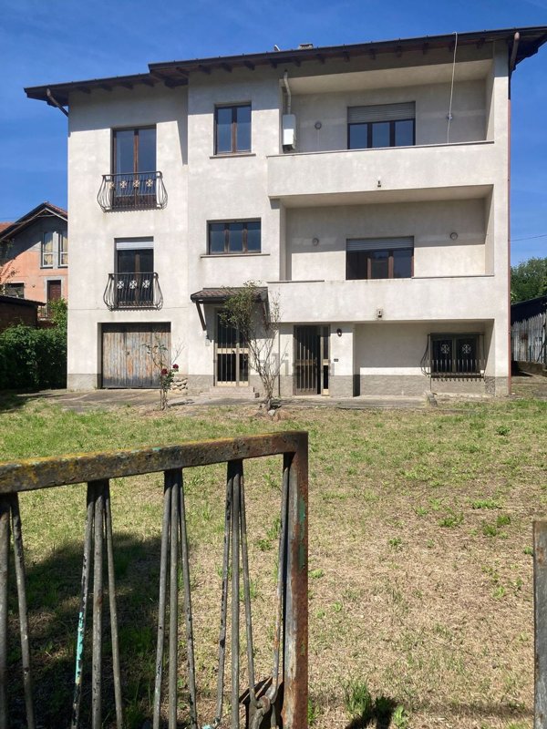 appartamento in vendita a Valmorea in zona Casanova Lanza