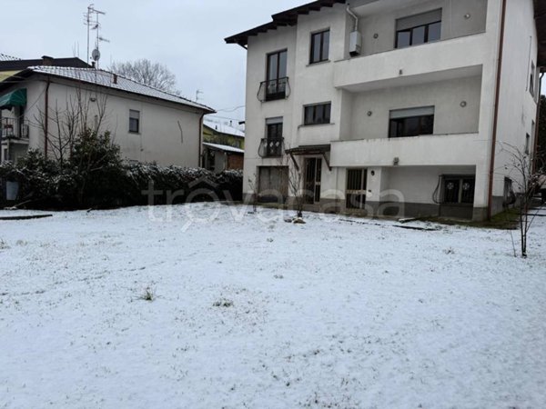 appartamento in vendita a Valmorea in zona Casanova Lanza