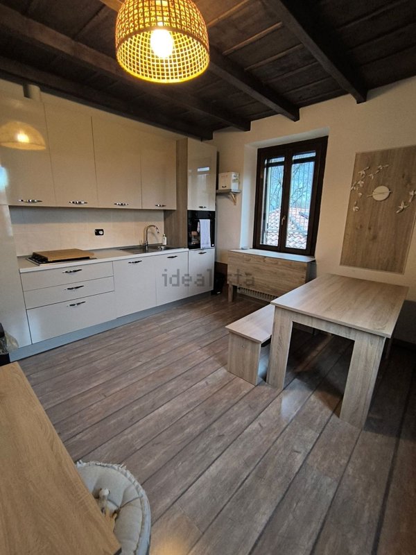 appartamento in vendita a Valmorea in zona Casanova Lanza