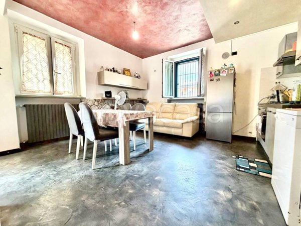 appartamento in vendita a Valmorea in zona Casanova Lanza