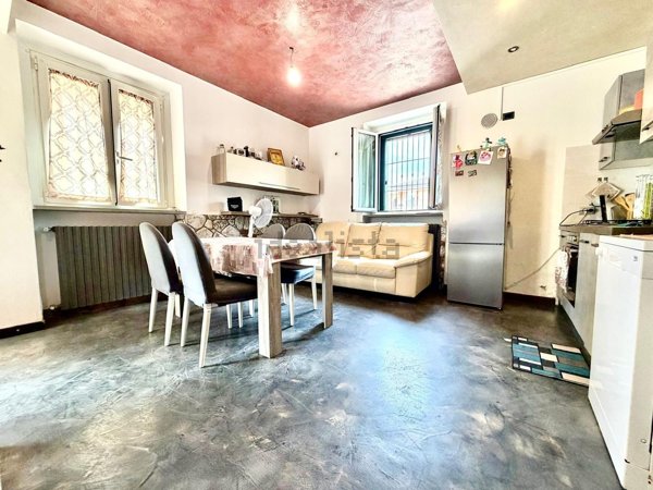 appartamento in vendita a Valmorea in zona Casanova Lanza